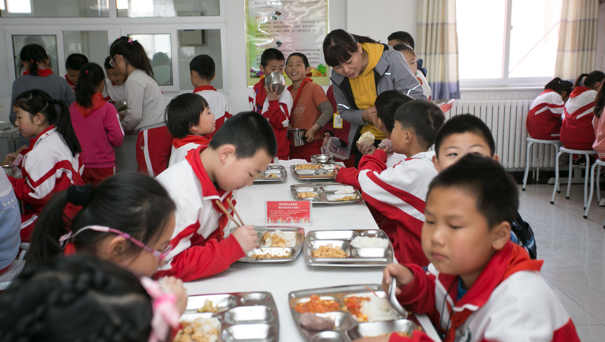 学生伙食.jpg